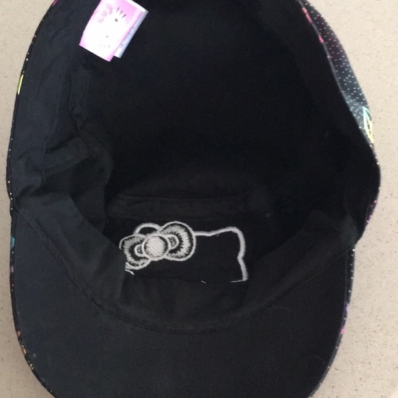 Hello Kitty hat - Picture 4 of 5